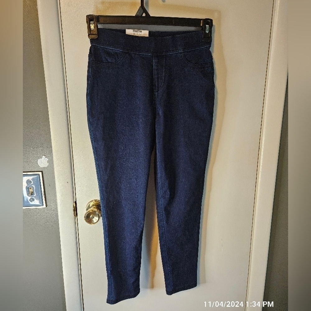 Time and Tru denim capri pants XS NWT